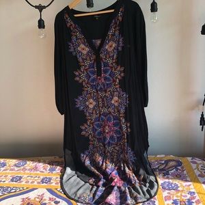 Geometric Floral Pattern Tunic Top